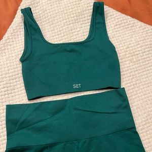 Set Active Mojito Box Cut Bra and Legging Set!